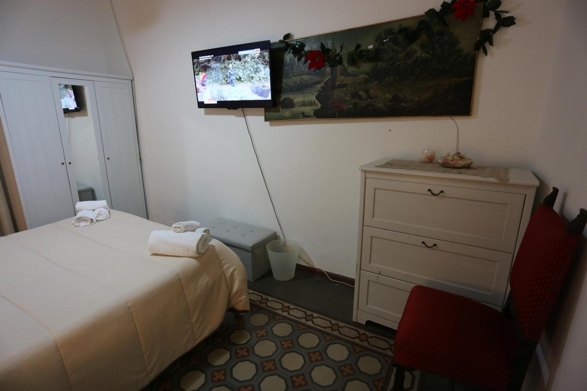 Bed and Breakfast A Casa Di Laura Катания Экстерьер фото