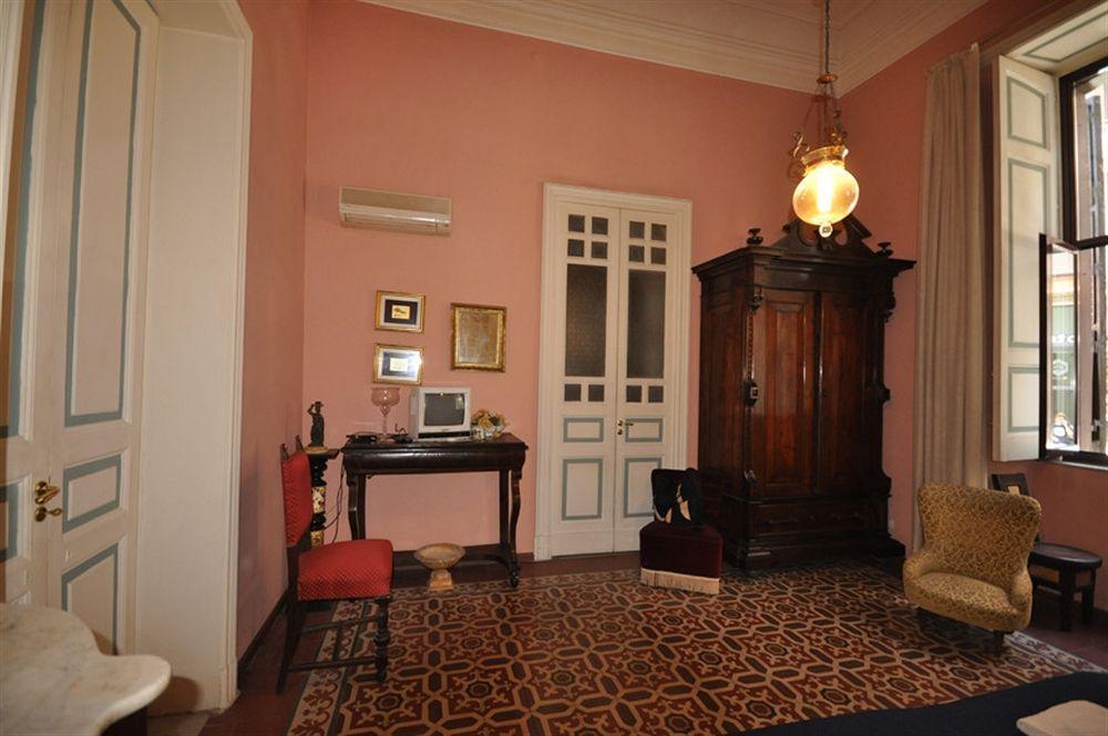 Bed and Breakfast A Casa Di Laura Катания Экстерьер фото